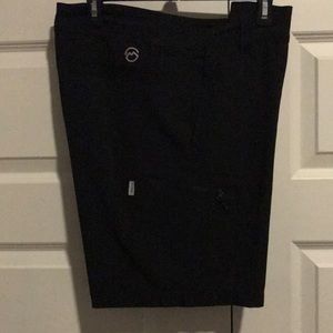 Mens shorts size 32. Pre owned.